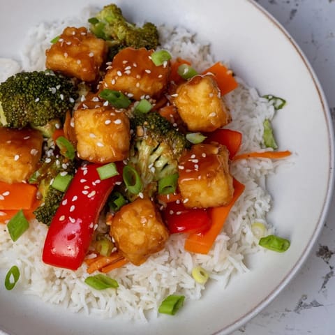 Honey Garlic Tofu Bowls